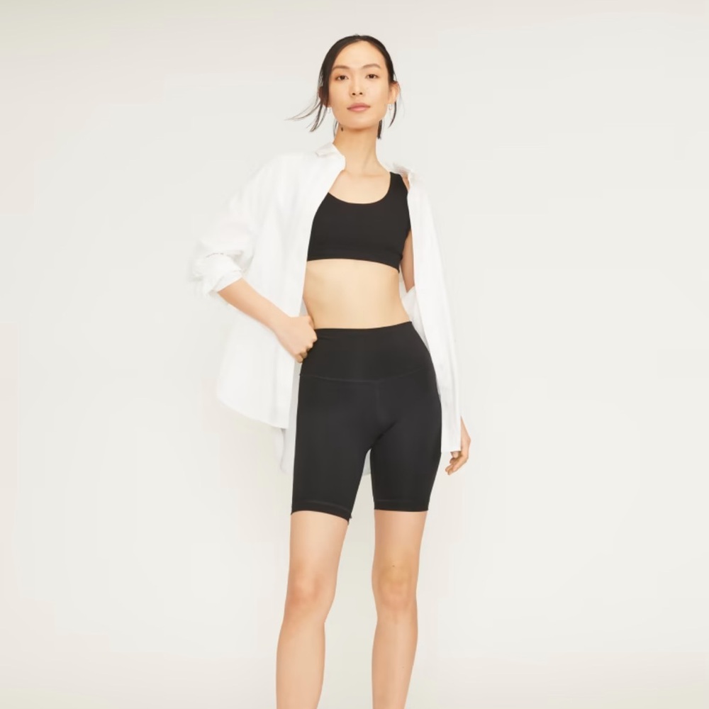 Everlane renew bike shorts, size medium, black